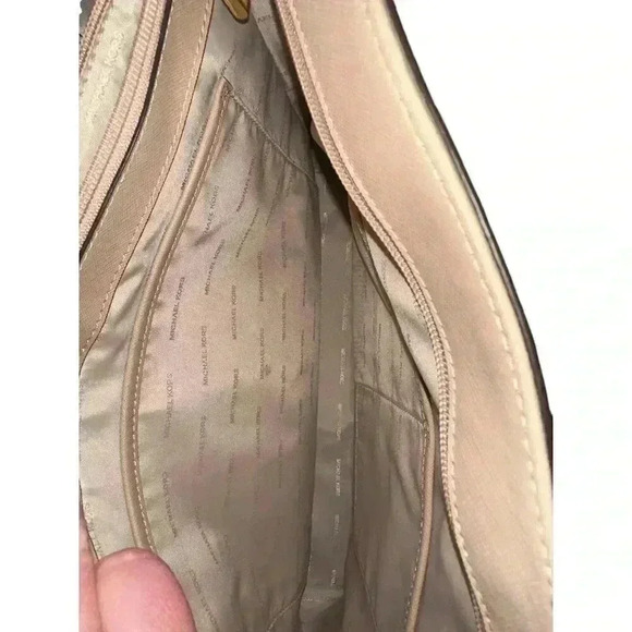 Michael Michael Kors Frame Out Large North South Tote in Oyster, Pre-Owned - Picture 10 of 14